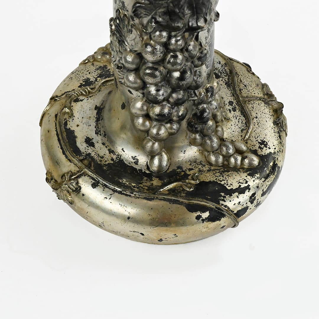 Rose Bouquet, Pairpoint Puffy Lamp on Silvered Grape Base