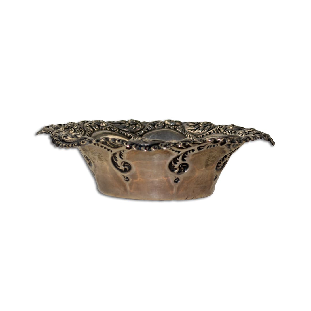 Sterling Silver Floral Pattern Small Dish 2.45ozt - Image 2