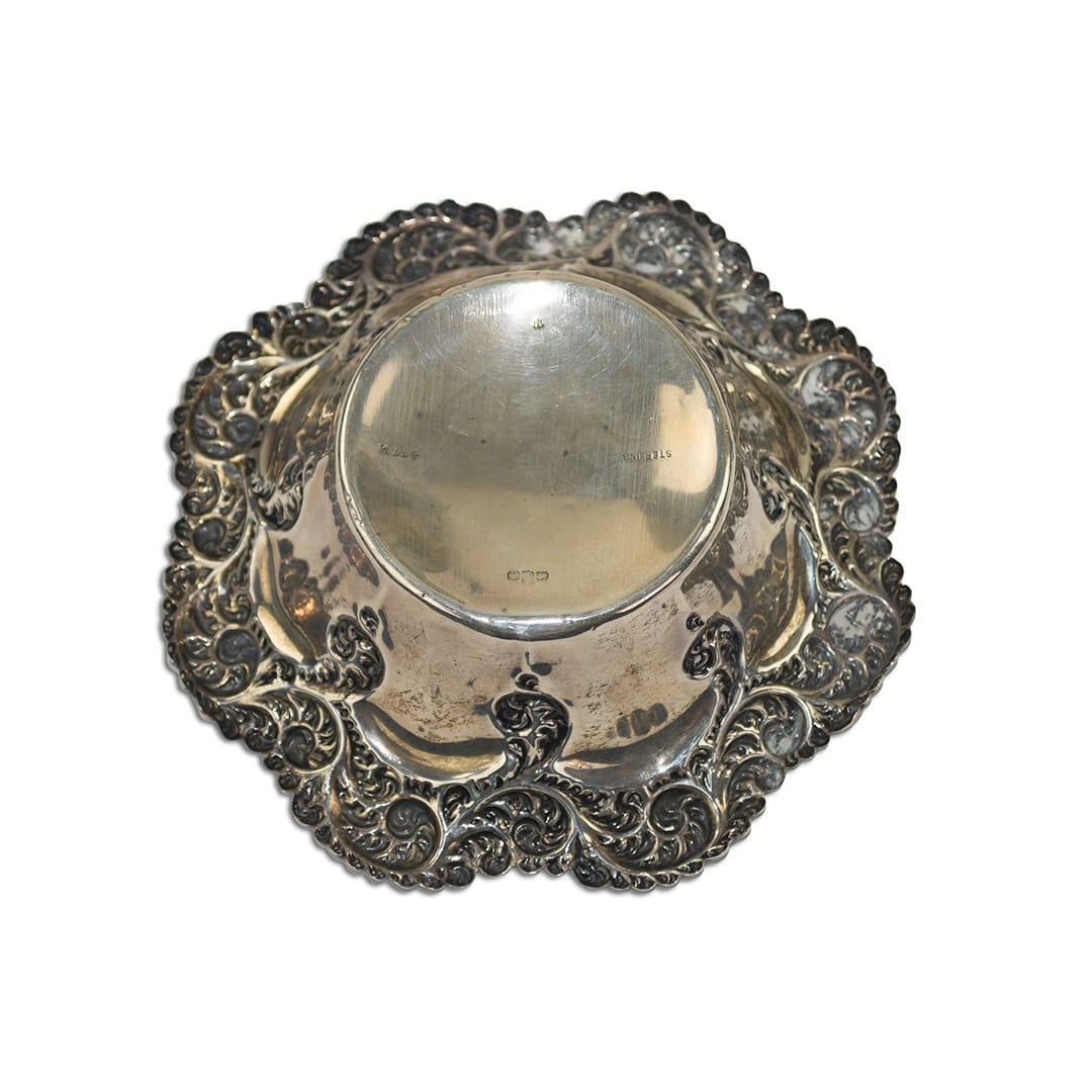 Sterling Silver Floral Pattern Small Dish 2.45ozt - Image 3