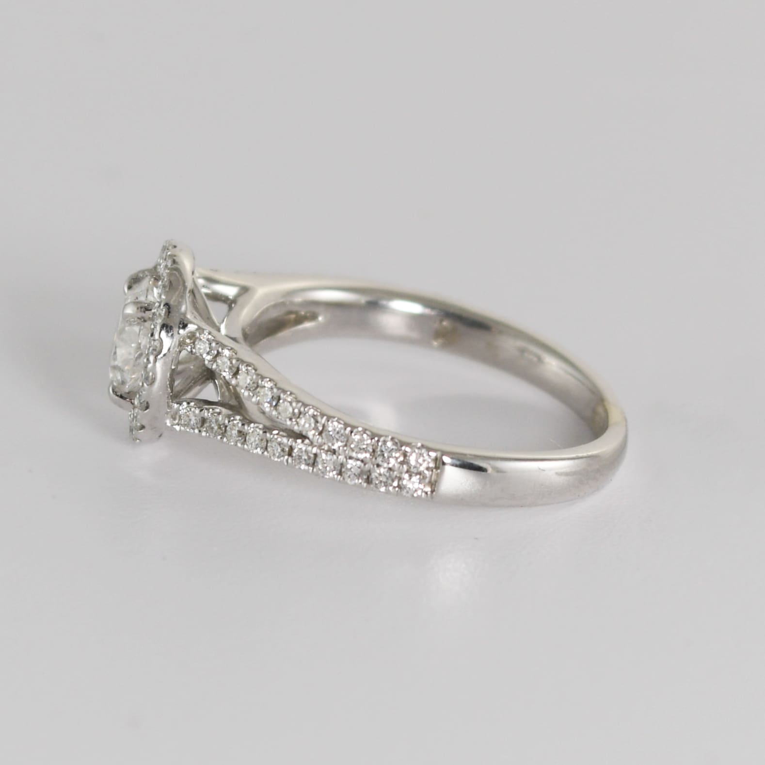 14K White Gold GIA Certified Diamond Halo Ring 0.97ct - Image 5