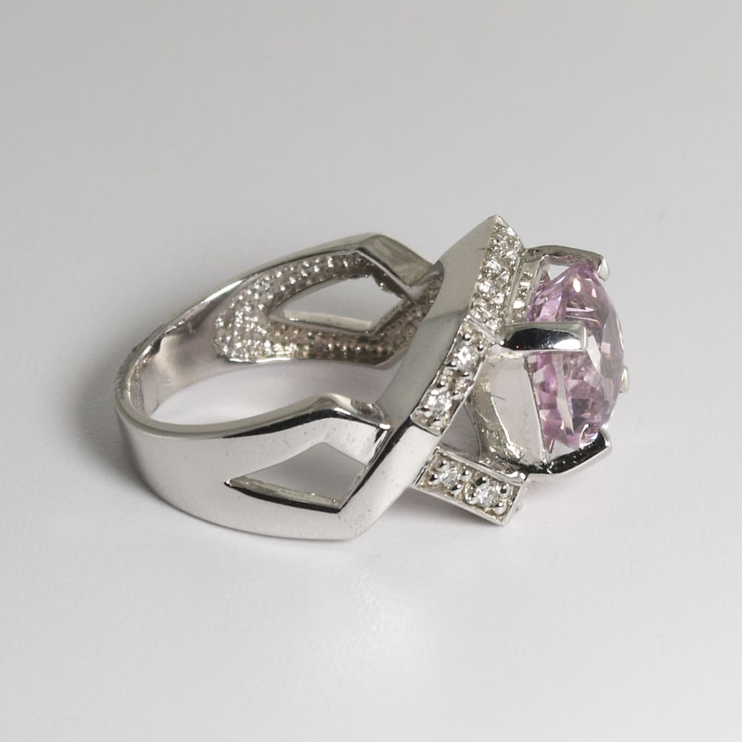 18k White Gold Designer Style Kunzite & Diamond Ring 6.50tcw- Size 8 - Image 3
