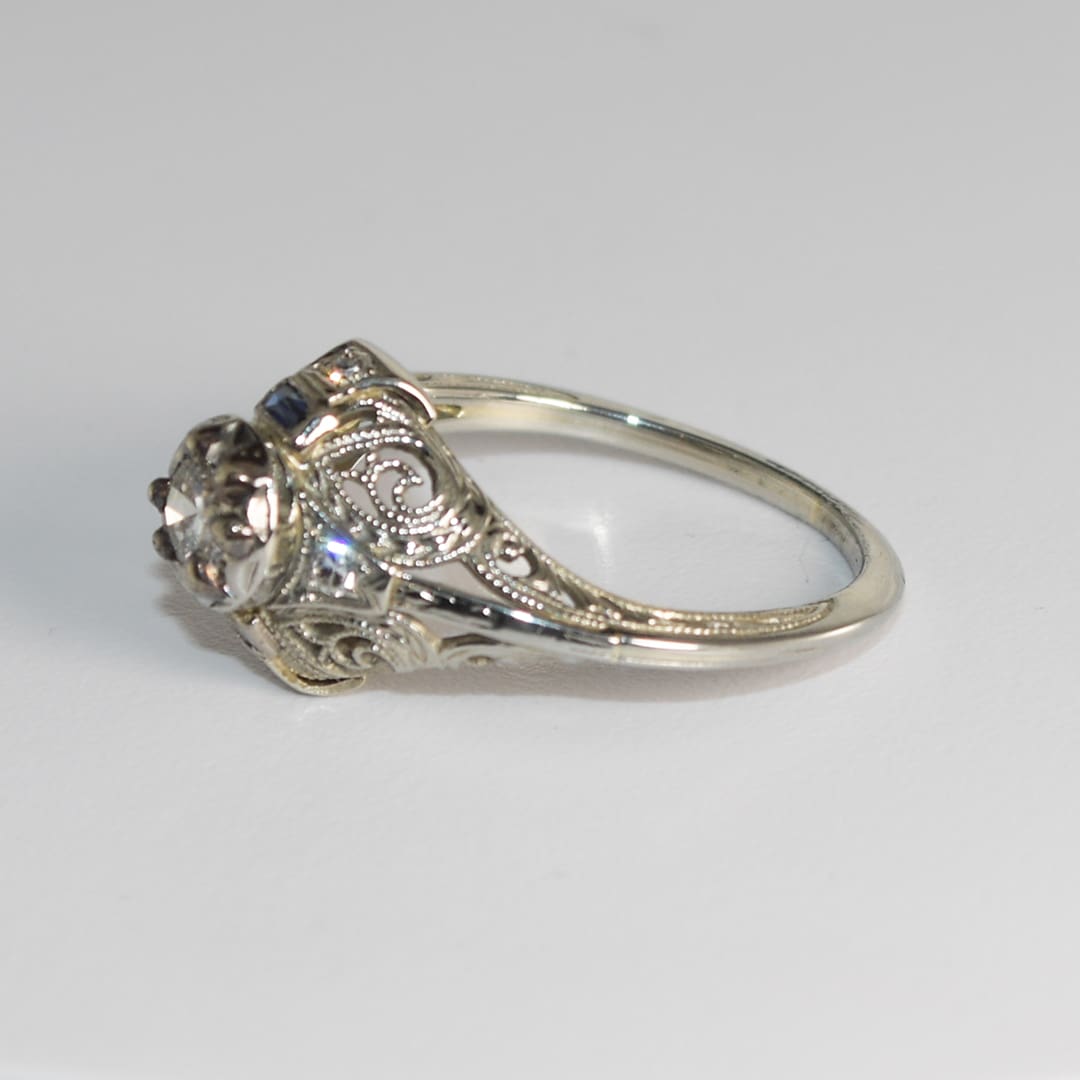 18K White Gold Antique Sapphire & Diamond Ring - Image 6