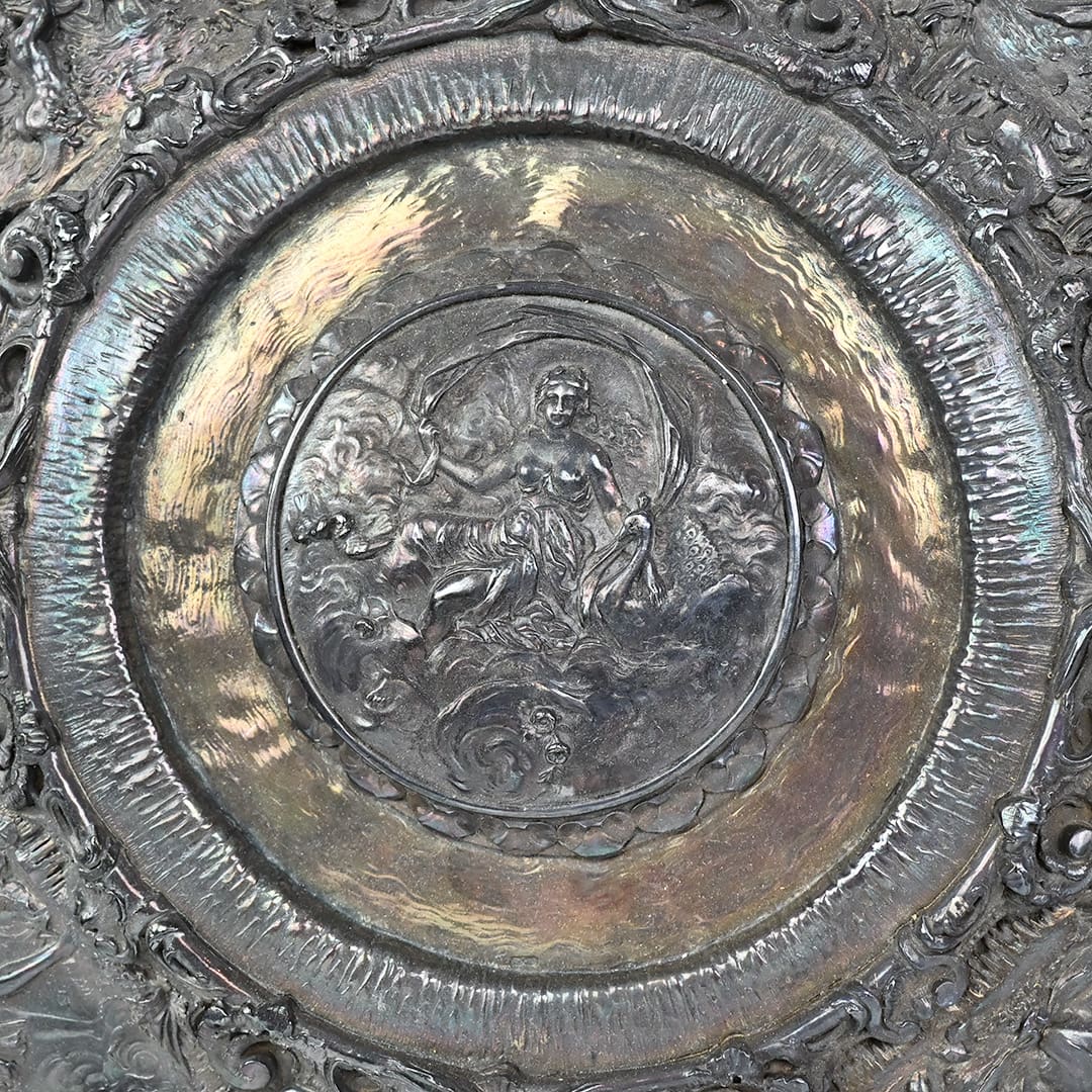 Amazing Sterling Silver Elegant Decorative Shield