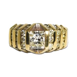 Radiant Cut Diamond Ring