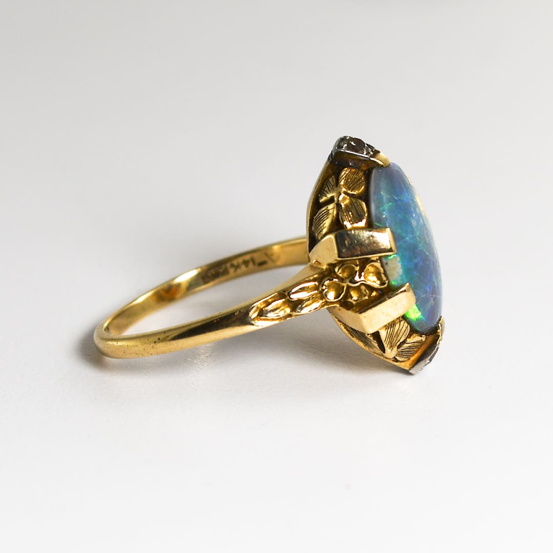 14K Yellow Gold Vintage Opal Ring 3.5g - Image 3