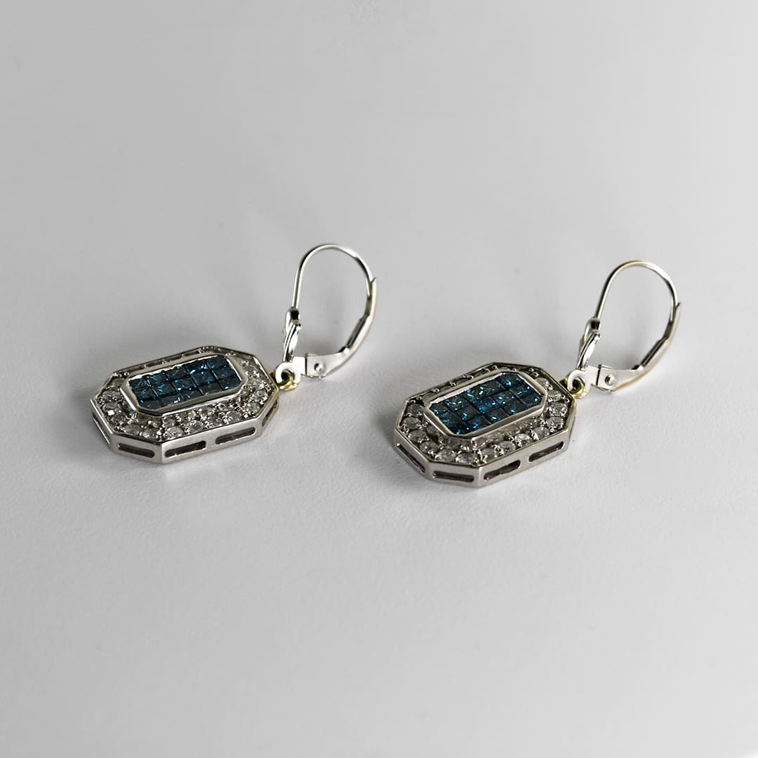 14K White Gold Blue & White Diamond Earrings & Pendant Set - Image 3