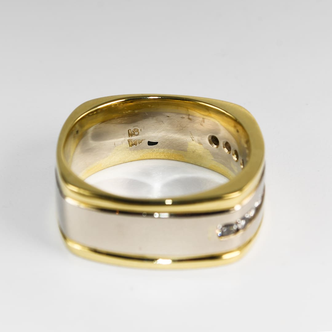 18K & 14K Two-Tone Gold Diamond Wedding Band 0.25ct - Image 3