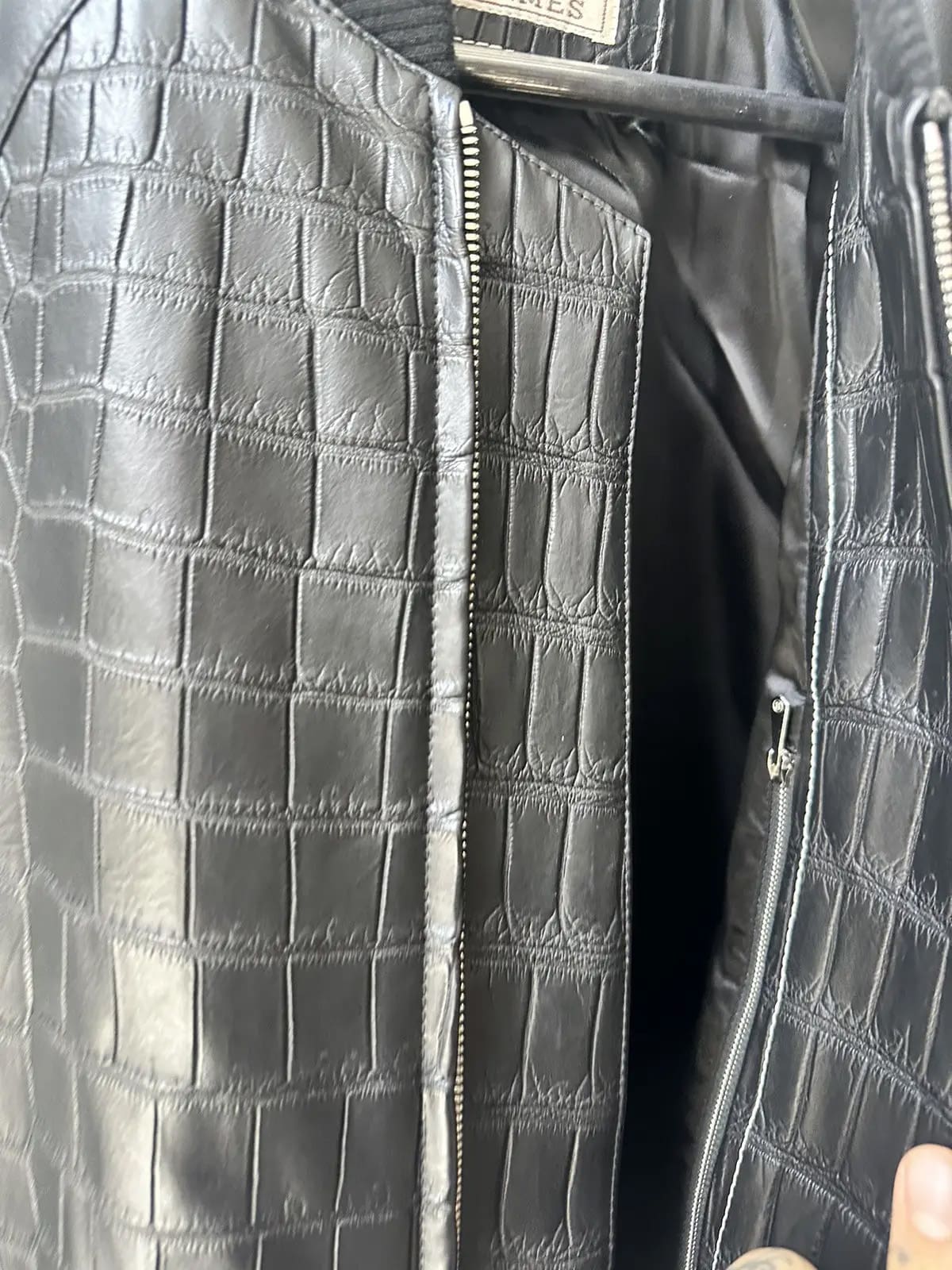 HERMES 1/1 CROCODILE/LEATHER JACKET: BLACK - Tangible Investments