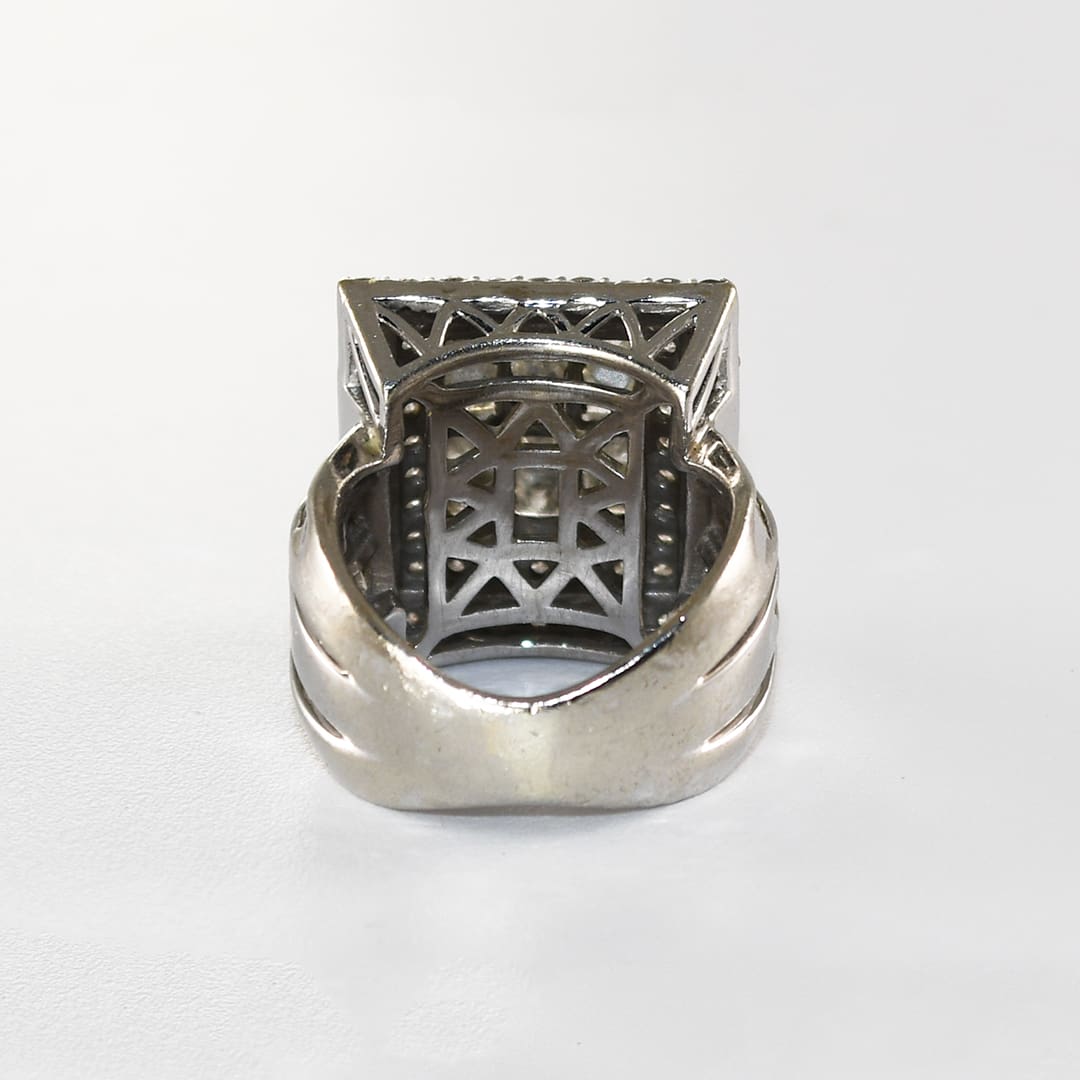 10K White Gold Diamond Cluster Ring 3.00ct - Image 4