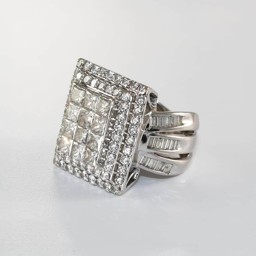 10K White Gold Diamond Cluster Ring 3.00ct - Image 6