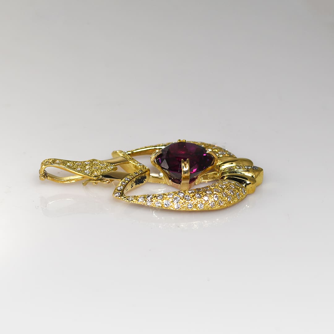 18K Yellow Gold Garnet & Diamond Pendant - Image 4