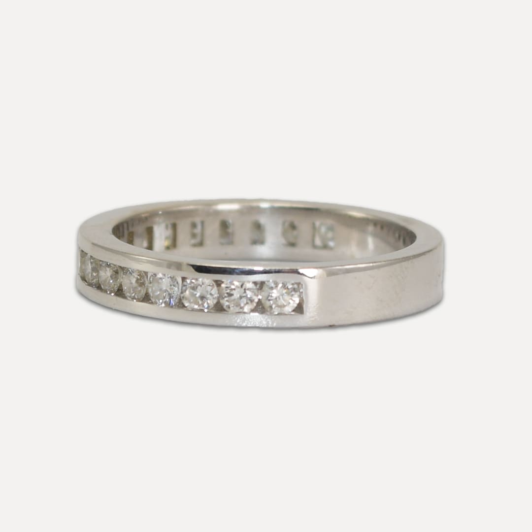 18K White Gold Diamond Band 0.50ct - Image 4