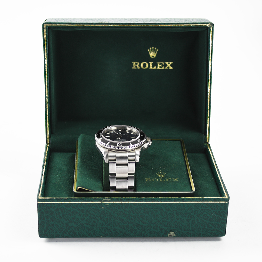 Rolex 1984 Sea Dweller Stainless Steel Watch MDL 16660 40mm