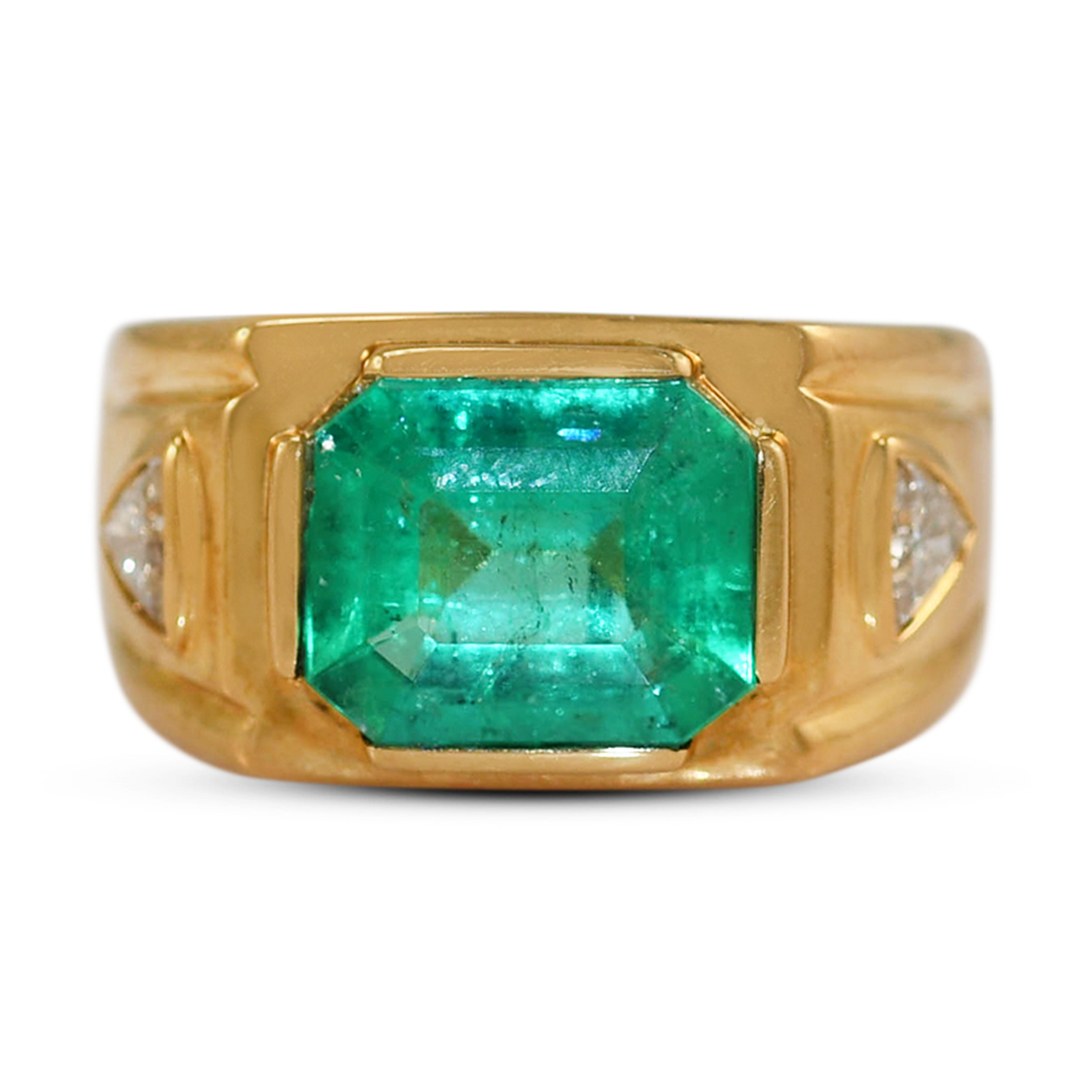 Emerald and Diamond Ring