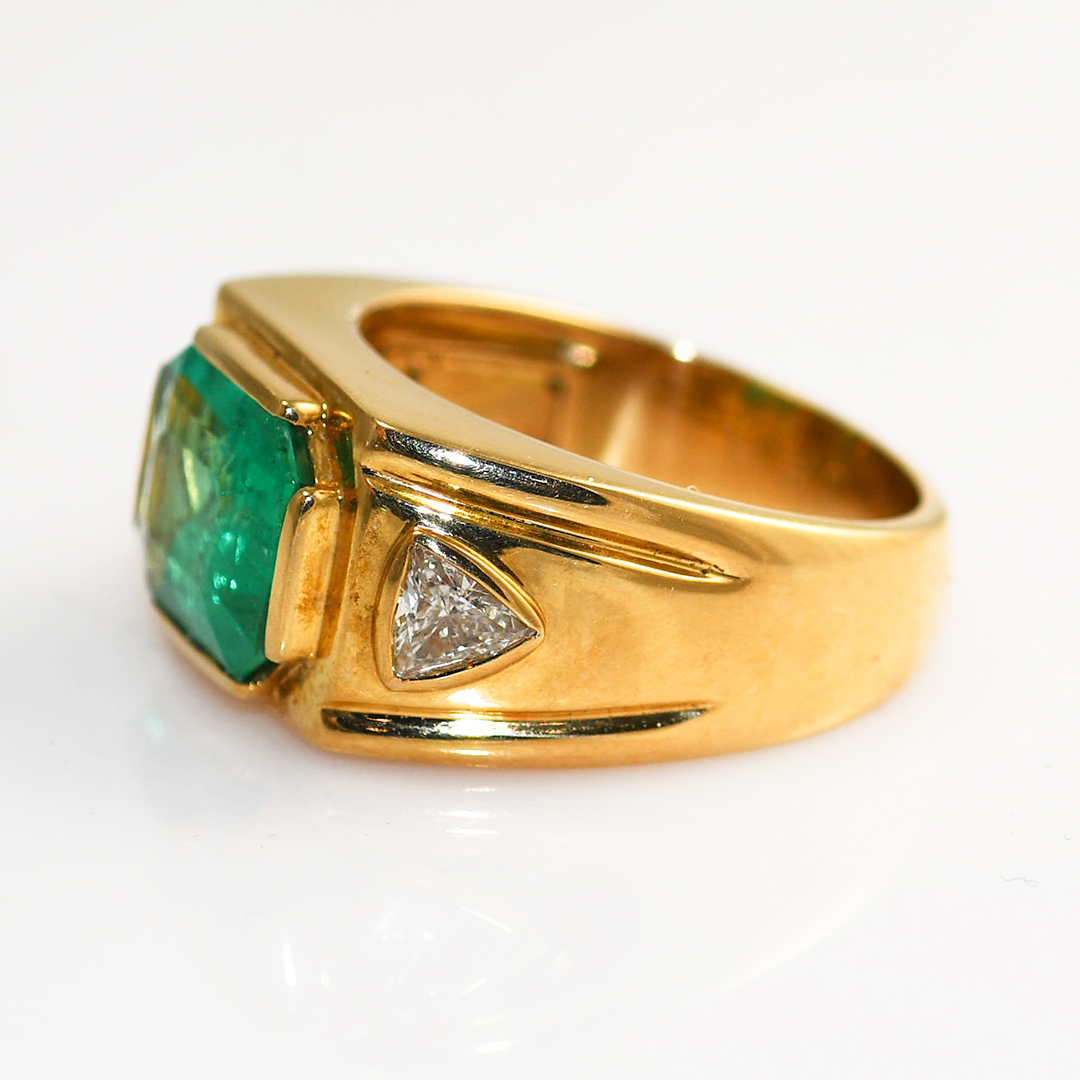 18K Yellow Gold Emerald & Diamond Ring 16.3g - Image 3