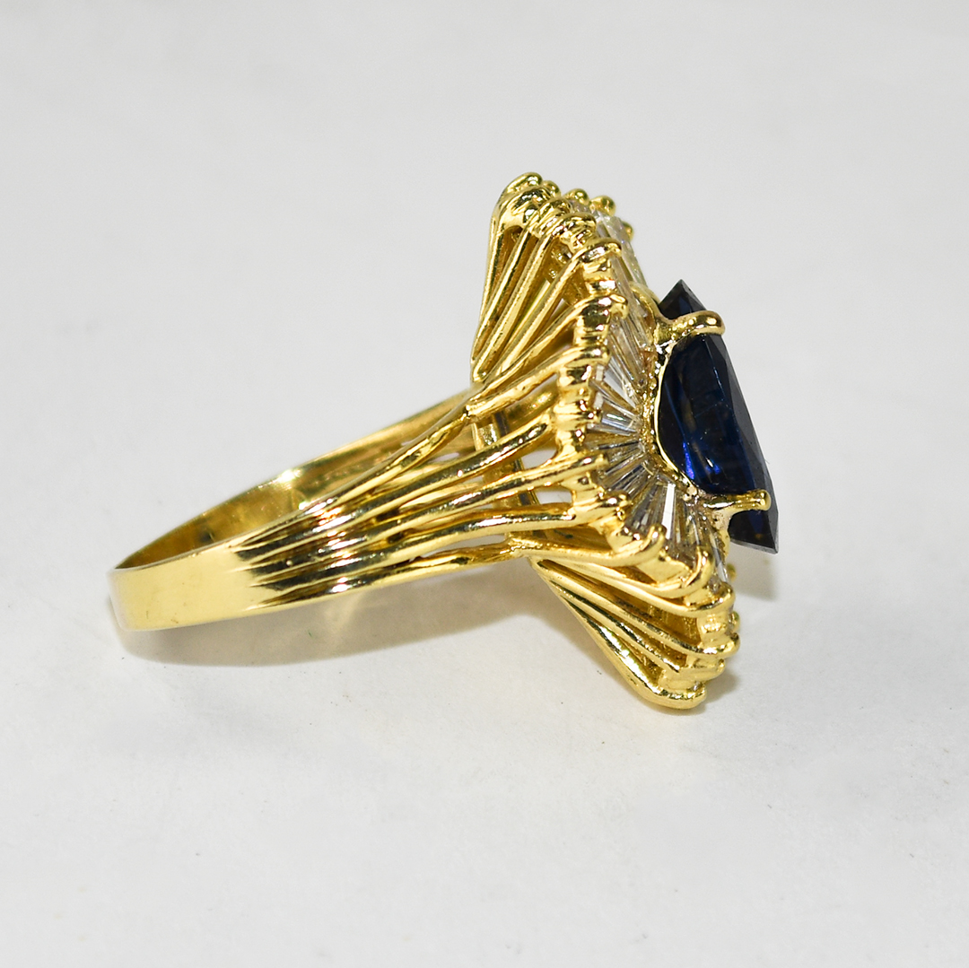 18K Yellow Gold Lab-Grown Sapphire & Diamond Ring 12.5g - Image 3