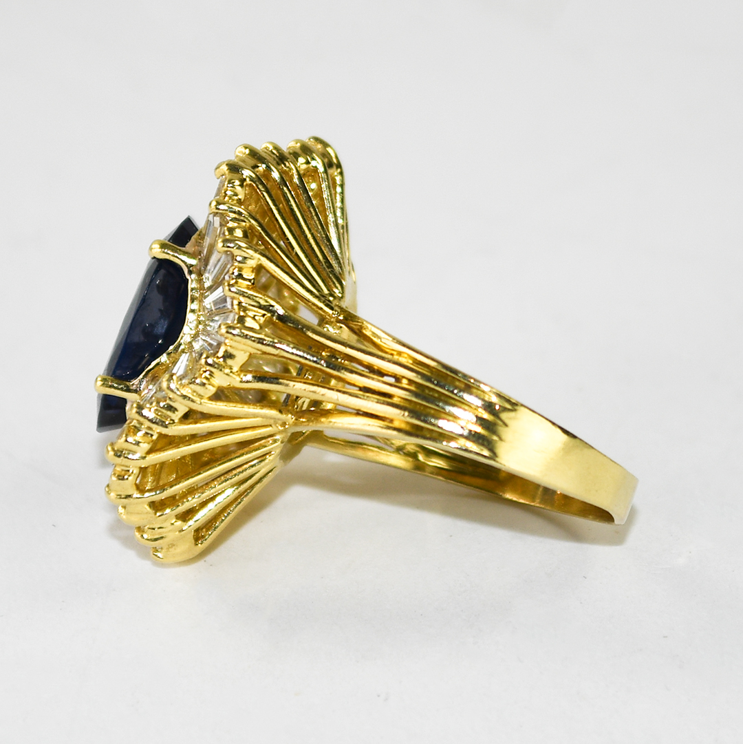18K Yellow Gold Lab-Grown Sapphire & Diamond Ring 12.5g - Image 5