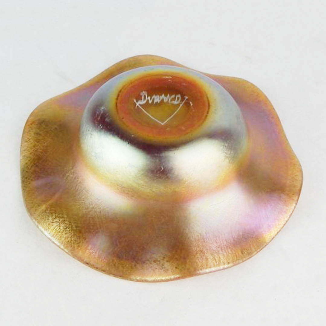 Durand Iridescent gold candy dish c. 1912-1924. Measures 6 - Image 2