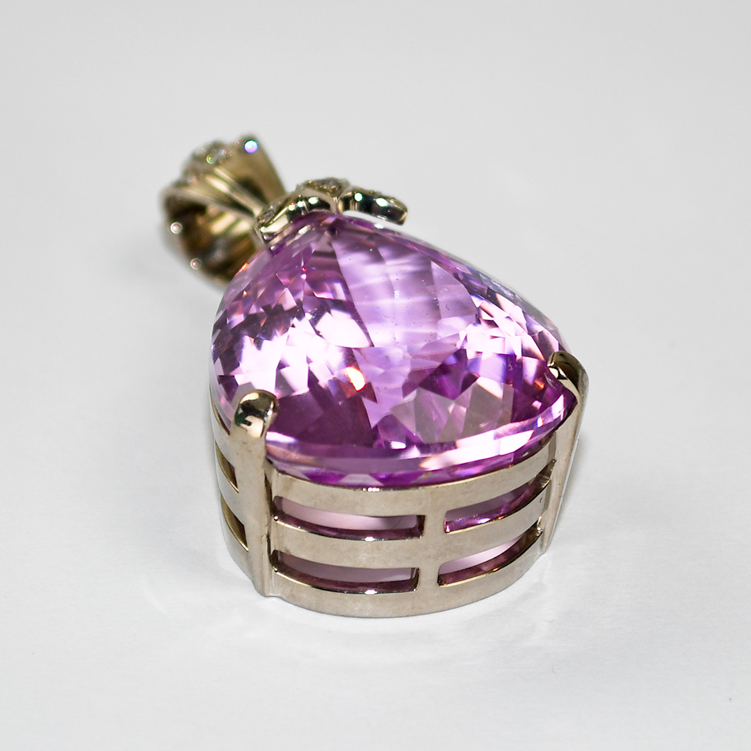 18K White Gold Kunzite & Diamond Pendant 31g - Image 4