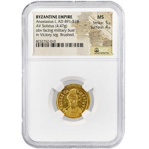 Byzantine Anastasius I gold solidus, facing military bust, Victory reverse