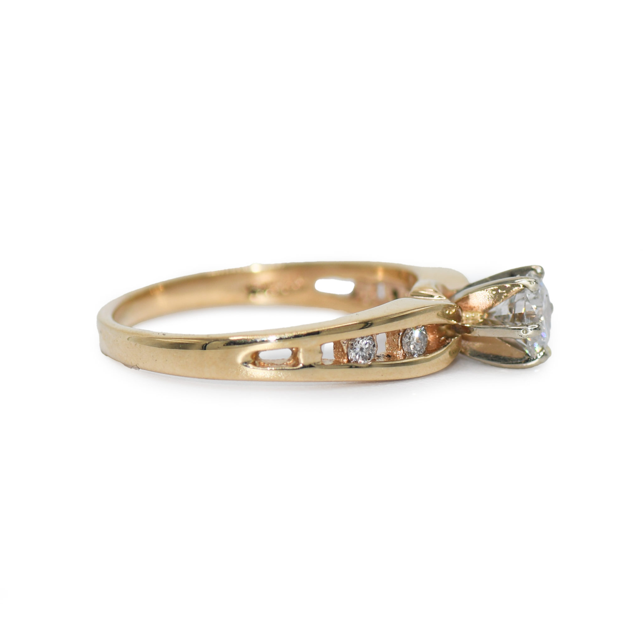 14K Yellow Gold Diamond Ring 3.6gr - Image 3