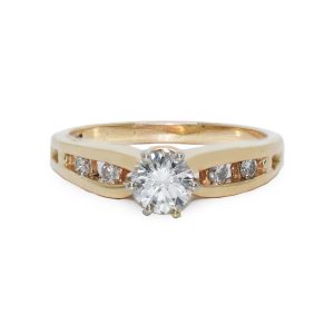 14K Yellow Gold Diamond Ring 3.6gr