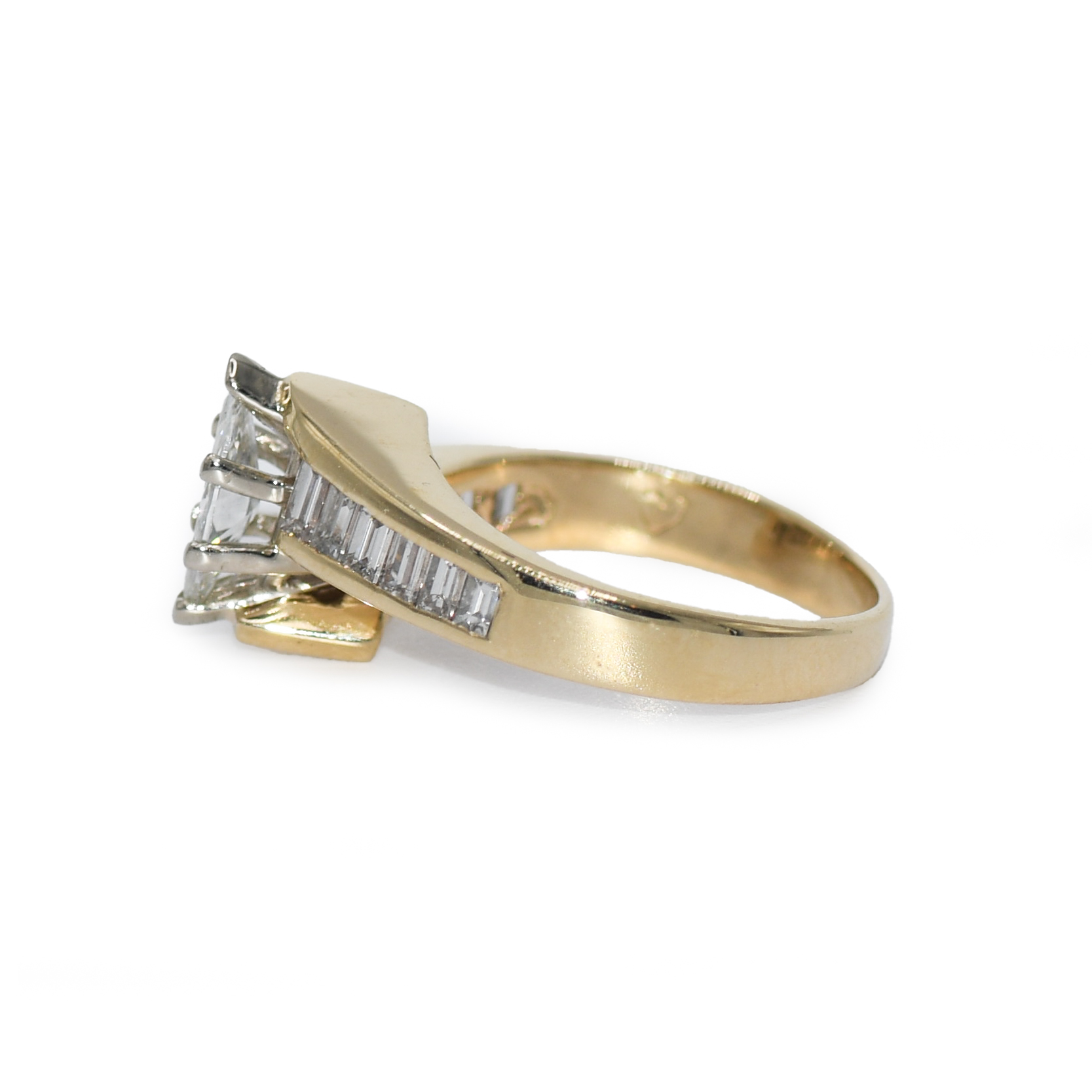 14K Yellow Gold Marquise Diamond Ring - Image 4