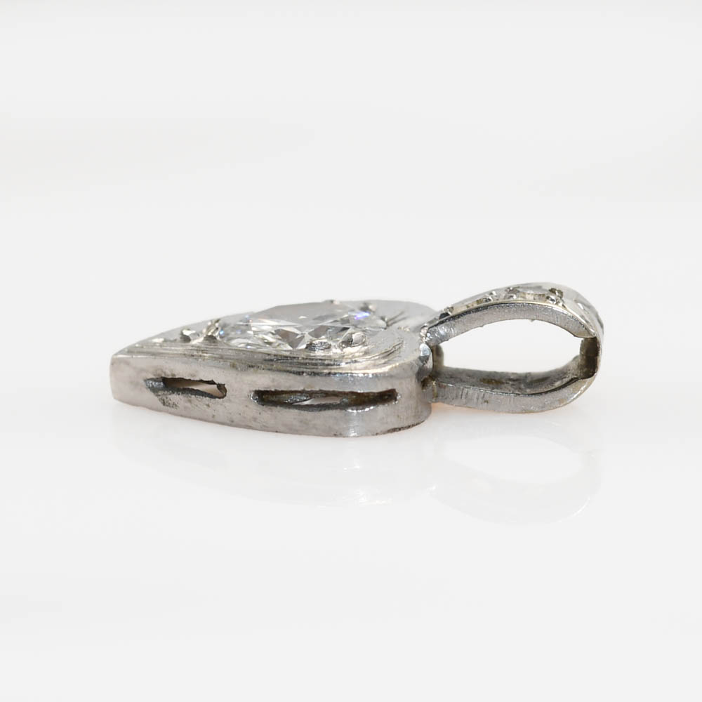 14k White Gold Diamond Heart Pendant - Image 5