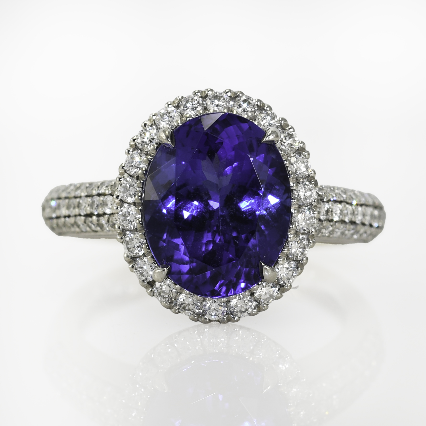 Platinum Diamond Ring w Tanzanite 4.00ct, .50tdw - Image 6