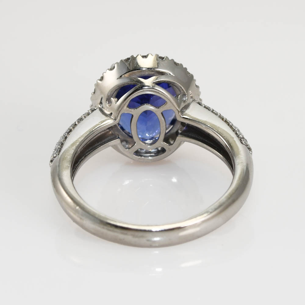 Platinum Diamond Ring w Tanzanite 4.00ct, .50tdw - Image 3