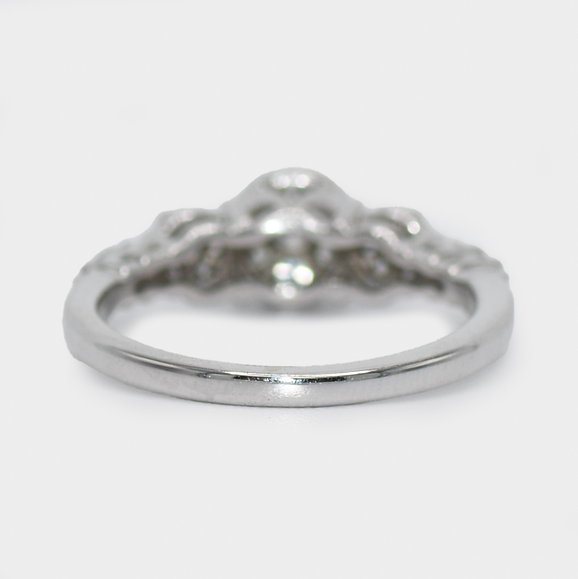 14K White Gold Diamond Cluster Ring 0.40ct - Image 4