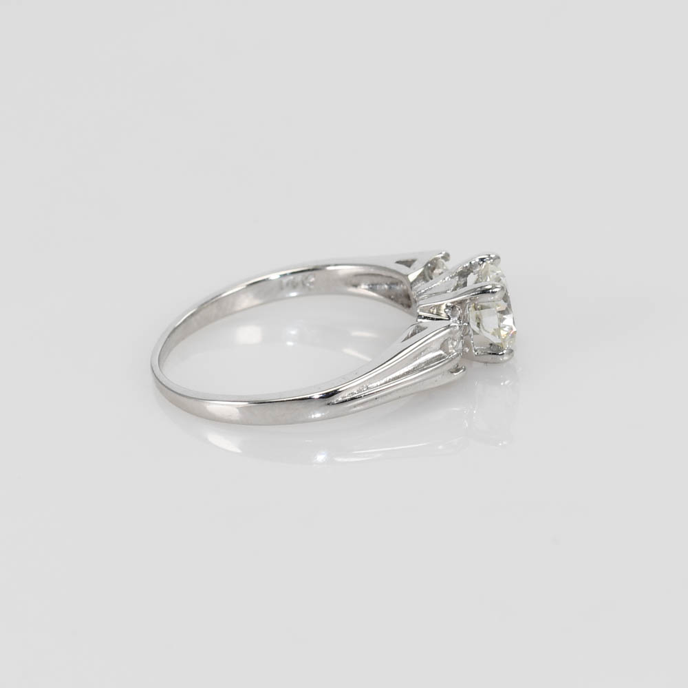 14K White Gold Diamond Ring .75ct CTR 2.2g - Image 6