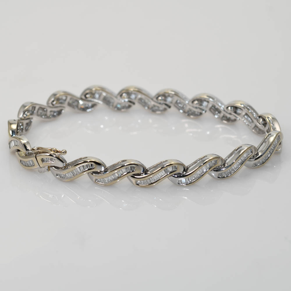 18K White Gold Diamond Ribbon Style Bracelet, 2.00tdw,19g - Image 2