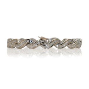 18K White Gold Diamond Ribbon Style Bracelet, 2.00tdw,19g