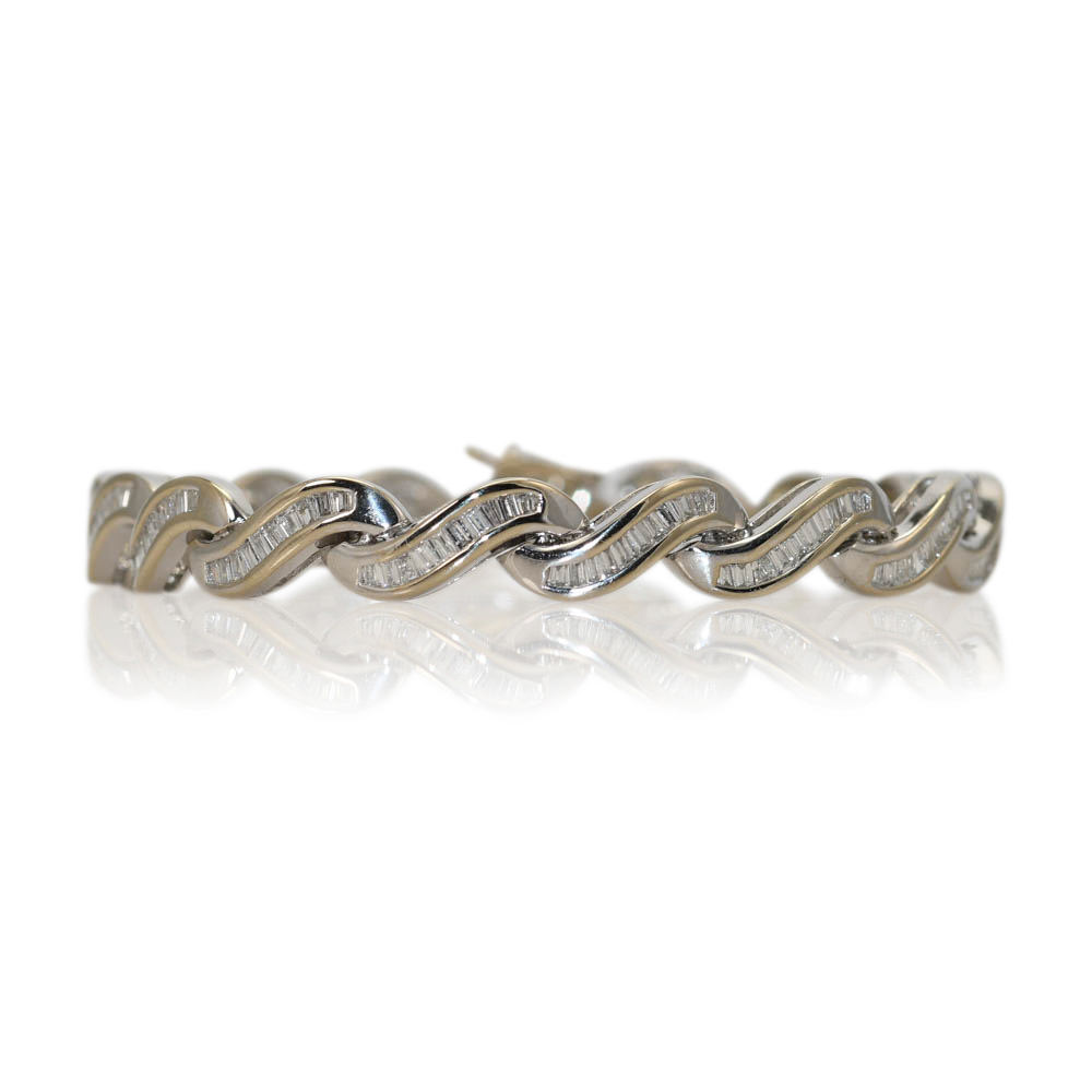 18K White Gold Diamond Ribbon Style Bracelet, 2.00tdw,19g