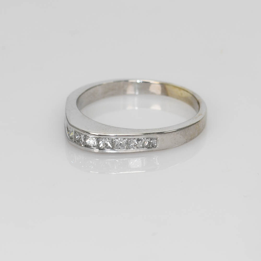 14K White Gold Diamond Band, 2.6gr - Image 3