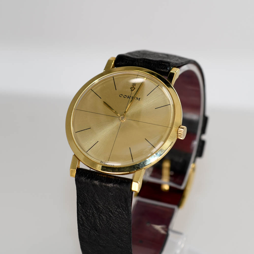 18K Yellow Gold Corum Watch, Manual wind - Tangible Investments