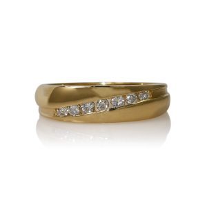 14KYG Mens Dia. Wedding band, .30tdw, 5.6g