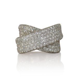 18K White Gold Diamond Ribbon Style Ring 4.00TDW, 15.4gr