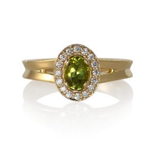 14K Yellow Gold Peridot & Diamond Ring, 8.2g
