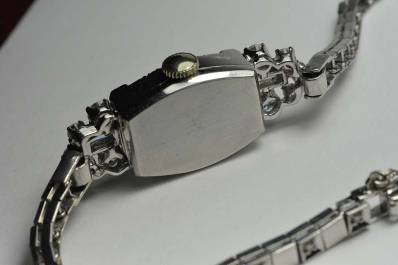 Ladies Vintage Hamilton Platinum & Gold Diamond Wristwatch F-G Color VS Clarity - Image 4
