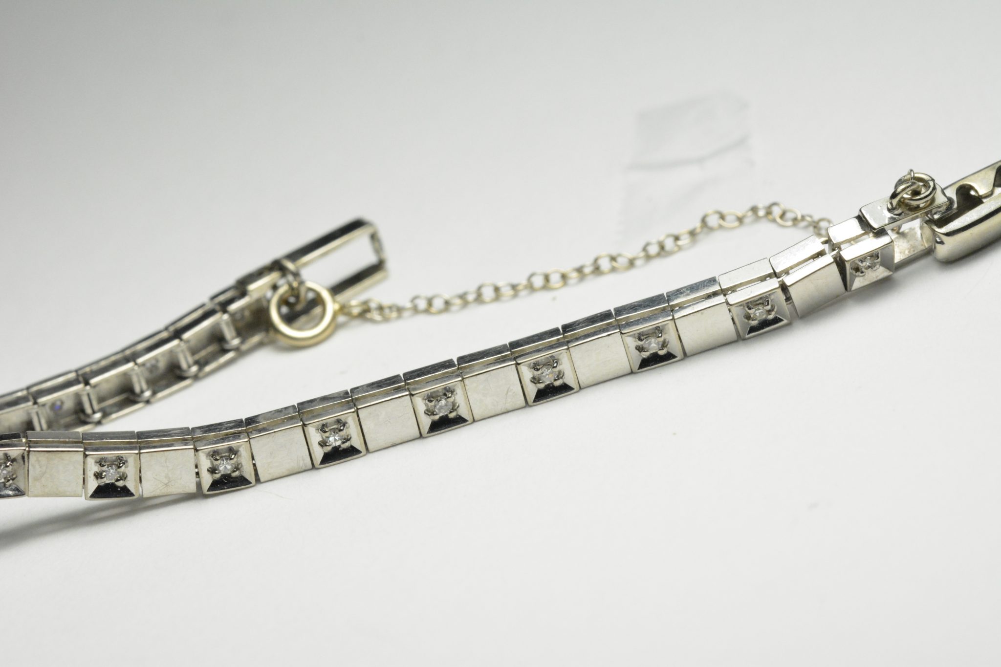 Ladies Vintage Hamilton Platinum & Gold Diamond Wristwatch F-G Color VS Clarity - Image 2