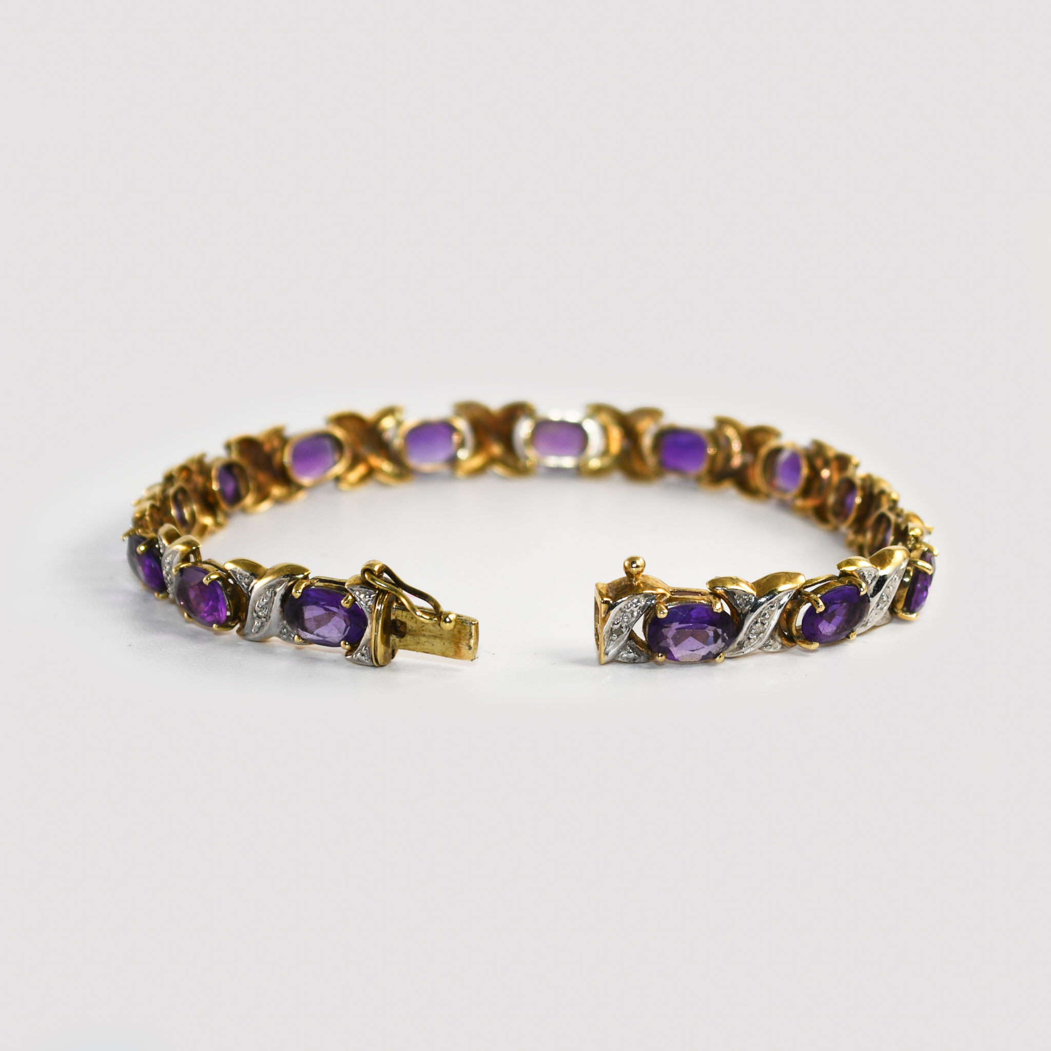 Amethyst Diamond Bracelet in 14K Yellow Gold