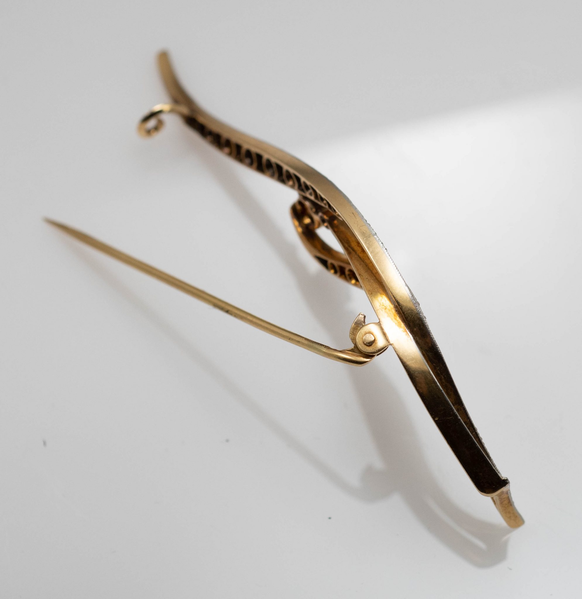 18k Yellow and White Gold Art Deco 0.50ct Diamond Women's Brooch - Image 8