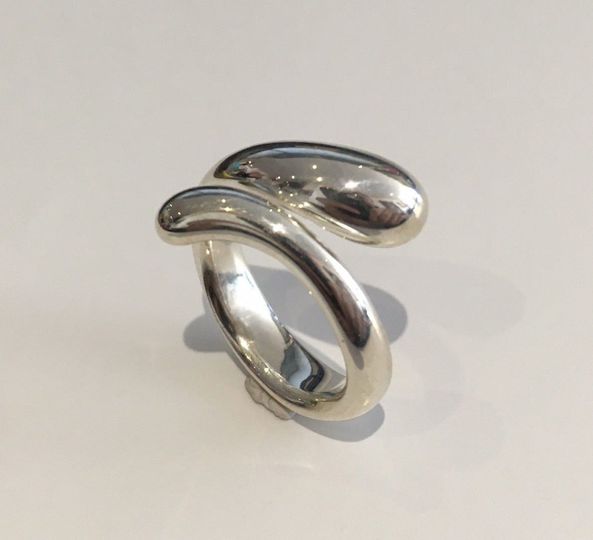 Tiffany & Co. Elsa Peretti Design Sterling Silver Ring- Size 6.5 - Image 2