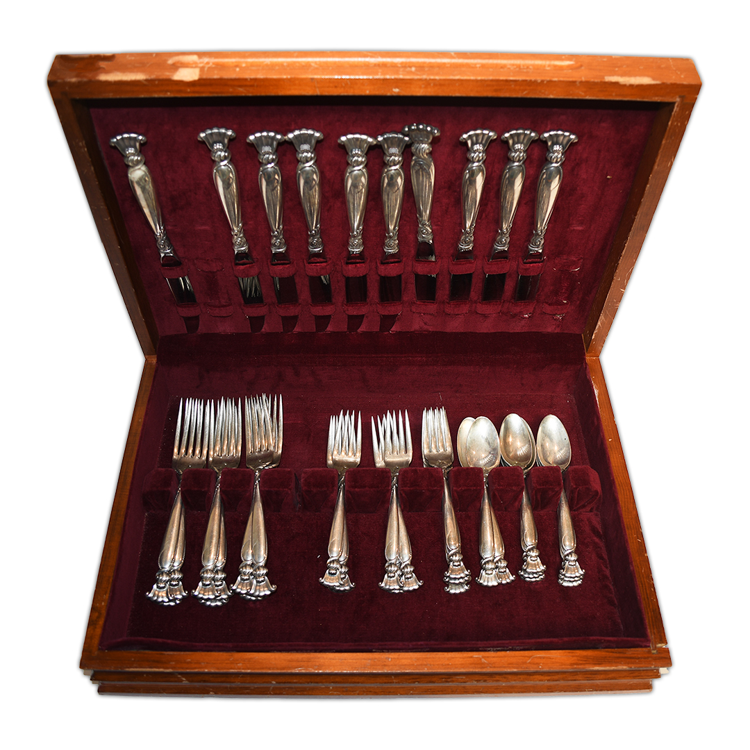 Romance of the Sea by Wallace Sterling Silver Piece Set for 10