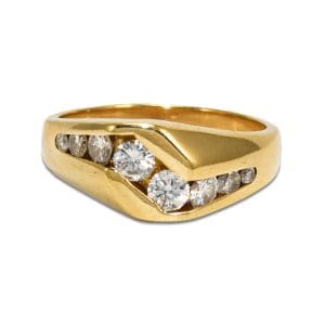 Curved Diamond Ring in 14K Yellow Gold