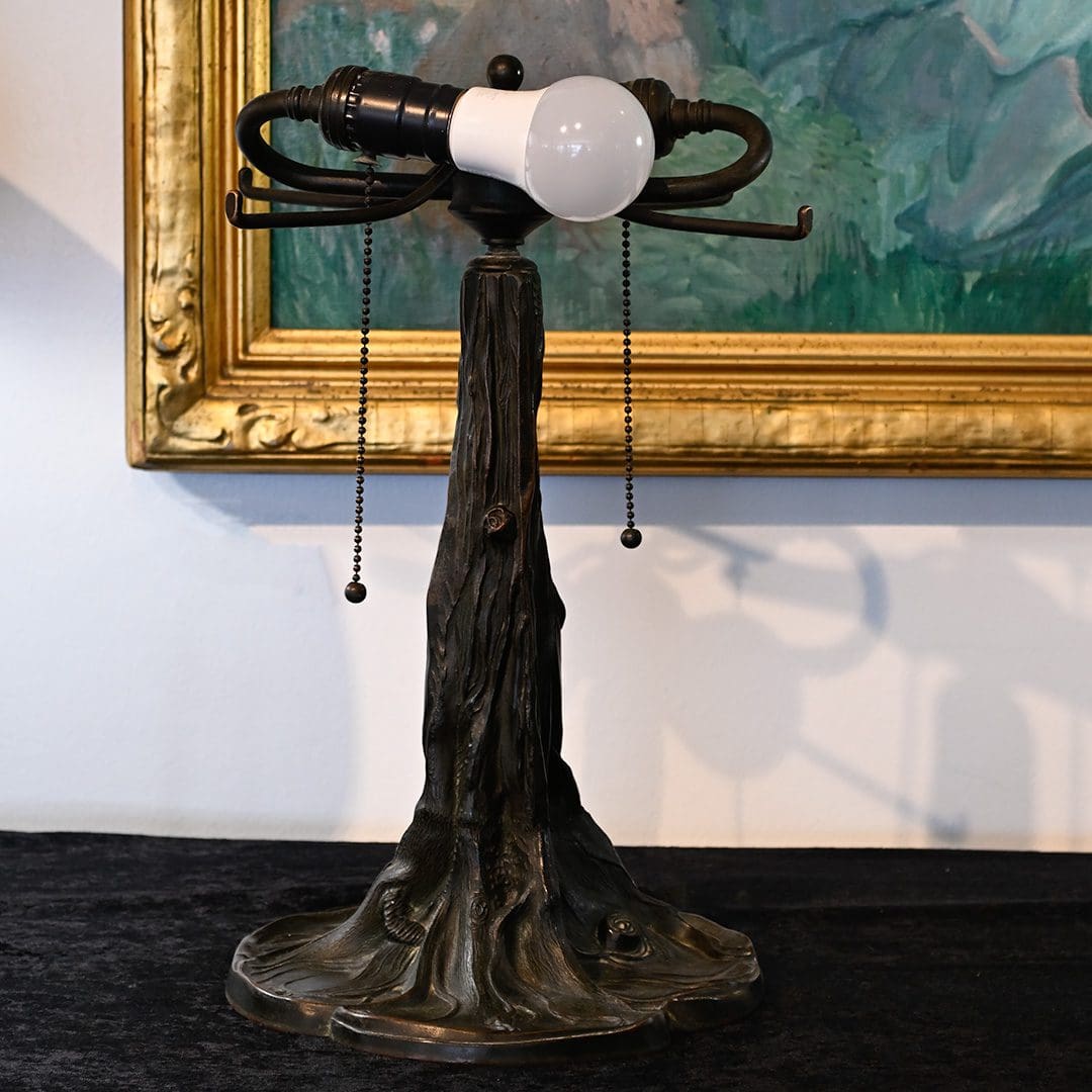 Pairpoint Puffy Apple Tree Table Lamp - Tangible Investments